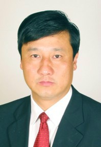 李彤