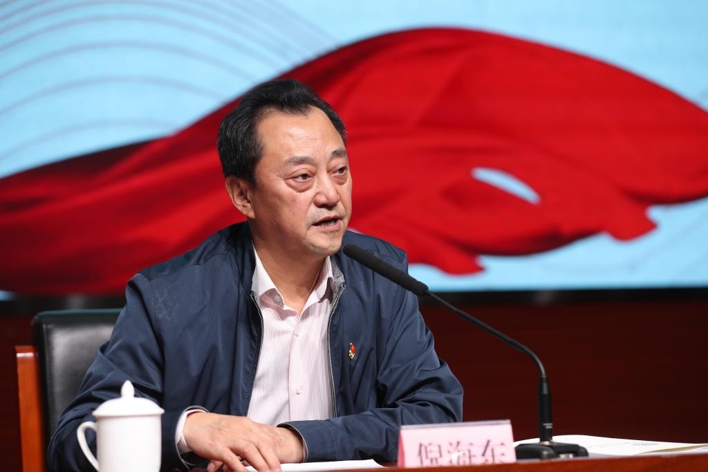 北语新任中层干部启航班（第一期）开班，党委书记倪海东作首场辅导报告